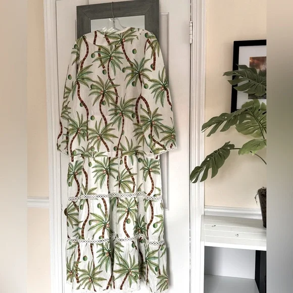 chinese dress ladies Farm Rio Women's Seashell Tapestry Tiered Midi Dress